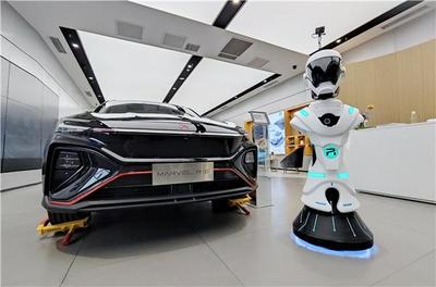 智能机器人掌镜2021上海车展,易车虚拟主播带你"云逛展"